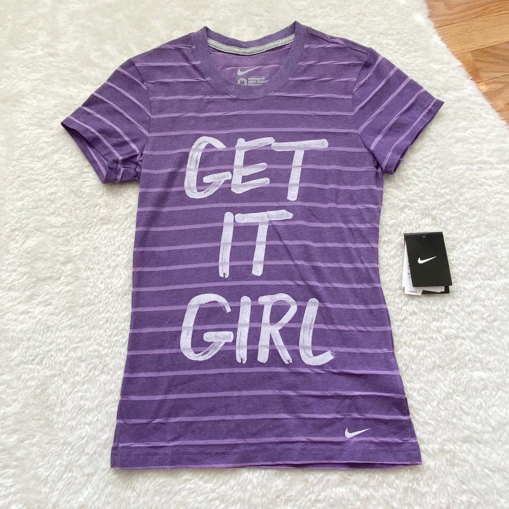 Nike Women's Graphic Print Short Sleeve Training Top, Purple, M